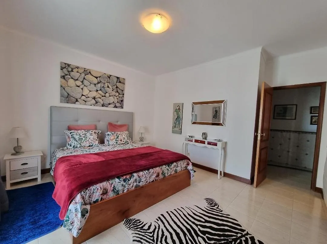 Apartment Praia Da Dona Ana Lagos
