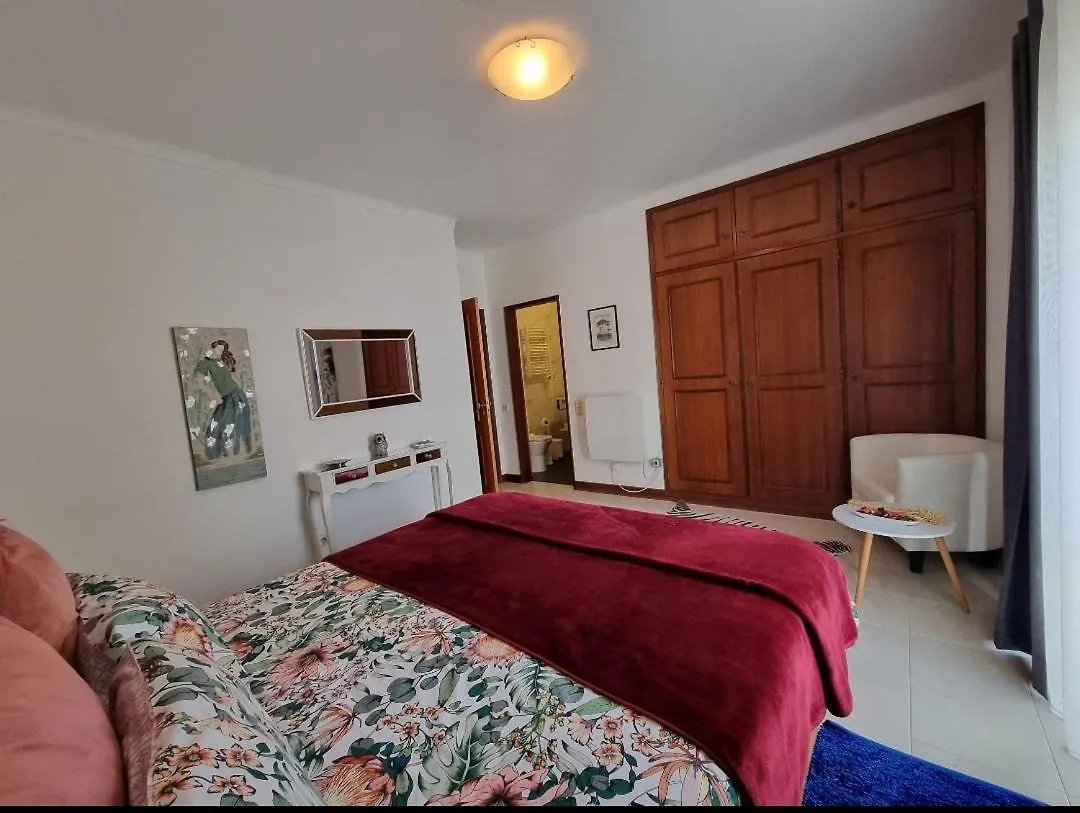 Apartment Praia Da Dona Ana Lagos